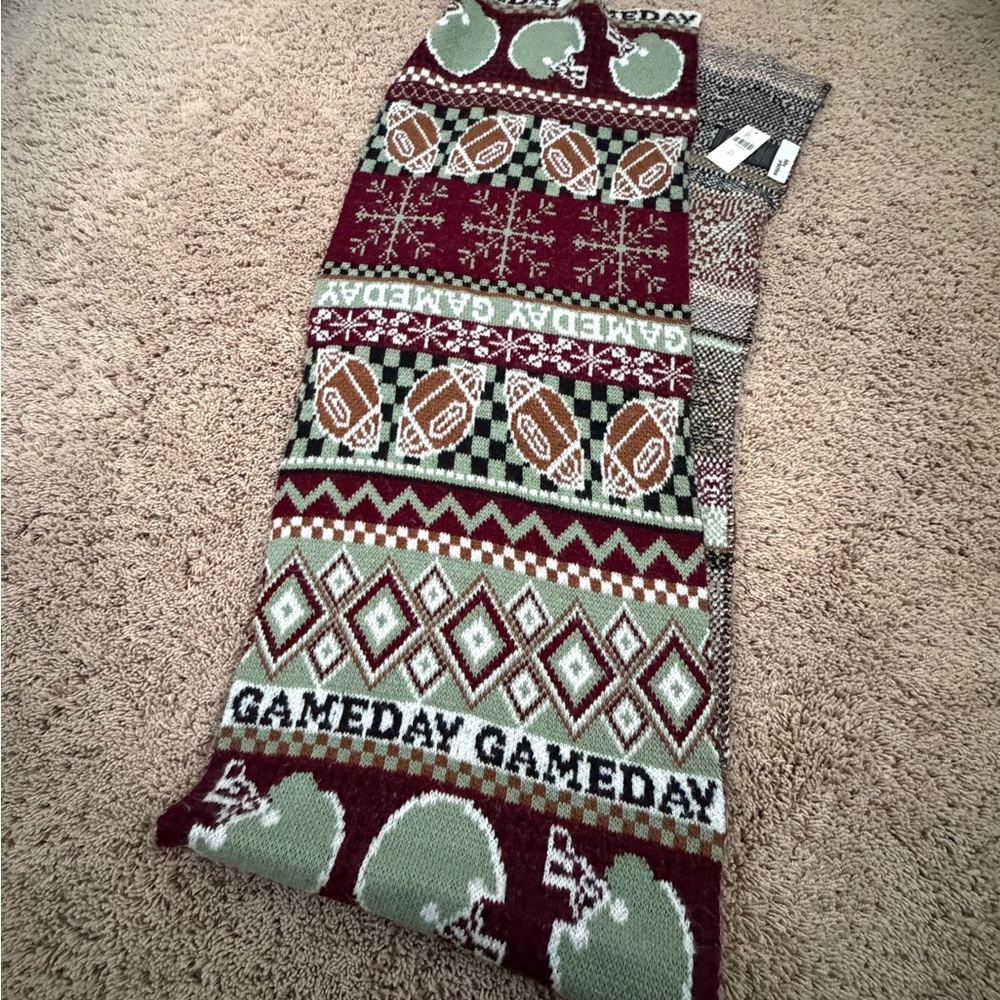 NWT new Anthropologie Mariel scarf game day football maroon green - Picture 10 of 15